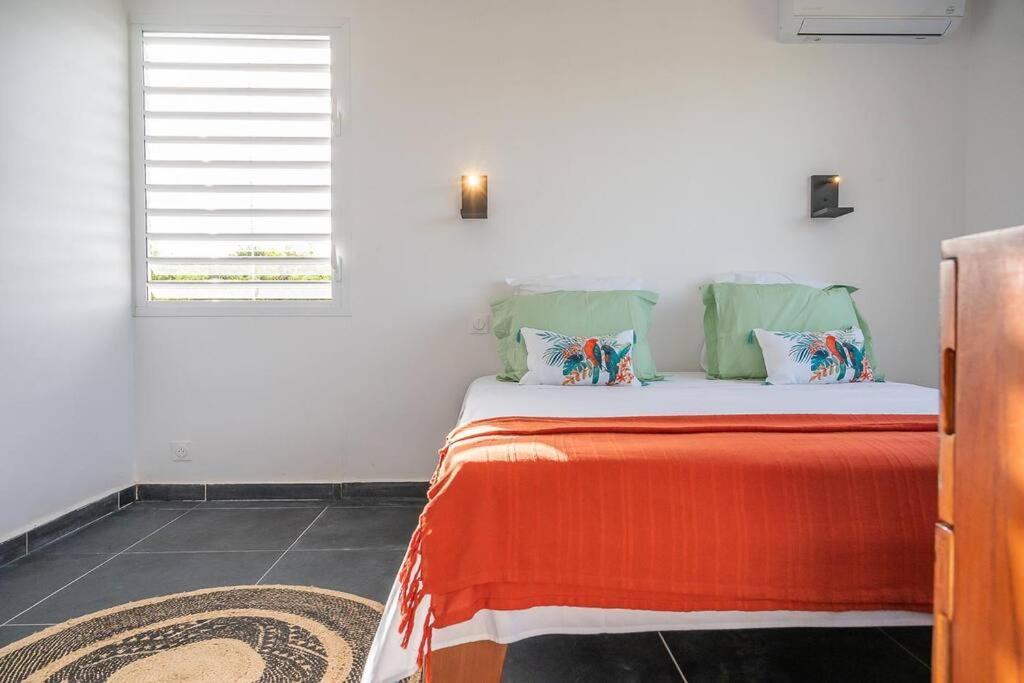 T2 Chaleureux & Piscine En Pleine Nature Petit-Canal Ngoại thất bức ảnh